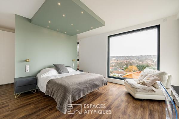 Maison contemporaine d’architecte avec vue panoramique et piscine