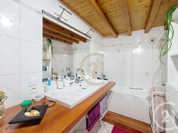 Appartement T3 à vendre  3 pièces - 86,73 m 2   LYON  - 69004