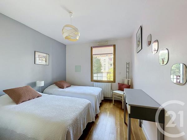 Appartement T4 à vendre  4 pièces - 92,36 m 2   LYON  - 69005