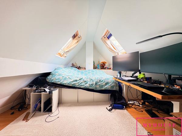 Maison
                                                                                                                                                                                                                                                                                                                        5 pièce(s)                                                                                                                                                                                                          4 chambre(s)                                                                                                                                                                                                          150  m²
