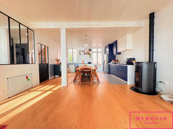 Maison
                                                                                                                                                                                                                                                                                                                        5 pièce(s)                                                                                                                                                                                                          4 chambre(s)                                                                                                                                                                                                          150  m²