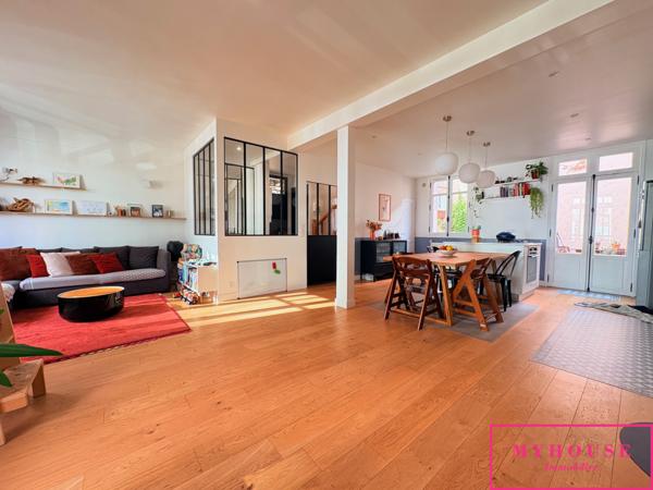 Maison
                                                                                                                                                                                                                                                                                                                        5 pièce(s)                                                                                                                                                                                                          4 chambre(s)                                                                                                                                                                                                          150  m²