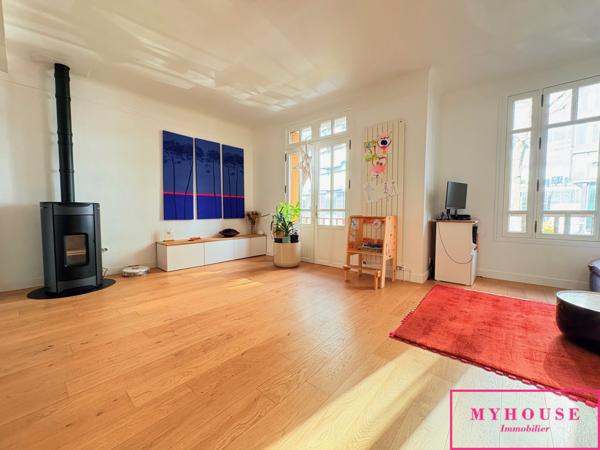 Maison
                                                                                                                                                                                                                                                                                                                        5 pièce(s)                                                                                                                                                                                                          4 chambre(s)                                                                                                                                                                                                          150  m²