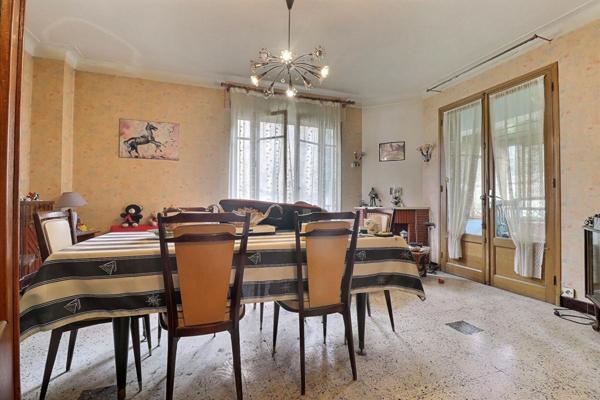 Maison à fort potentiel à Vals-les-Bains ? 77 m² + grand garage 80 m²
