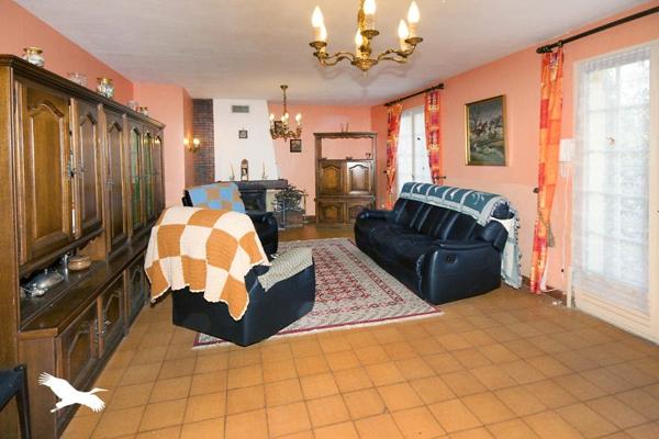Maison à vendre |  Saint-Astier |  8 pièces | 181 m²