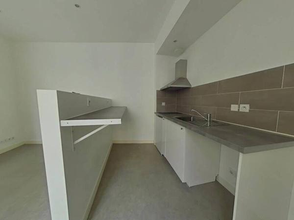 Appartement 1 pièce                                        - 42000 Saint-Étienne Réf : 11239