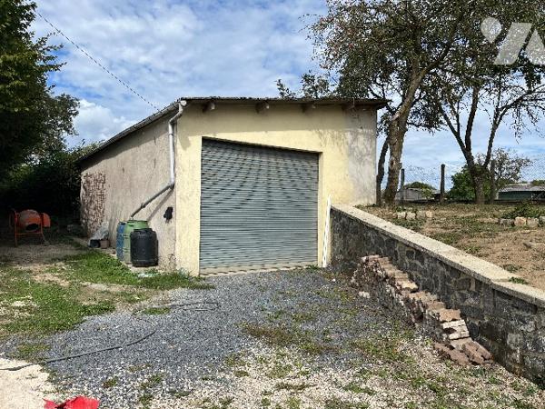 Garage individuel avec jardin