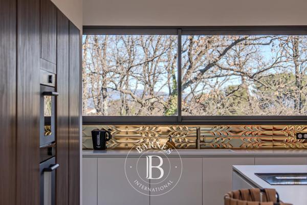 Aix-en-Provence, Villa 2 Chambres -  146 m² à vendre