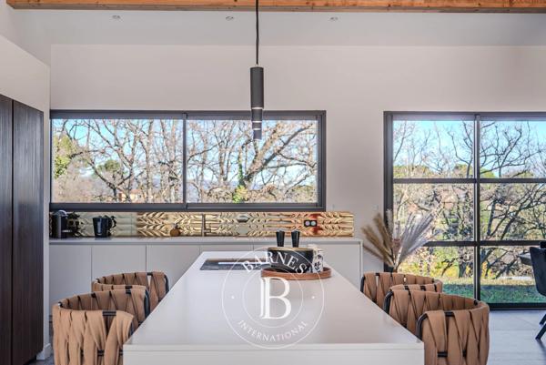 Aix-en-Provence, Villa 2 Chambres -  146 m² à vendre