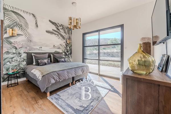 Aix-en-Provence, Villa 2 Chambres -  146 m² à vendre