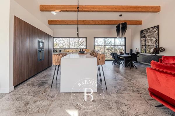 Aix-en-Provence, Villa 2 Chambres -  146 m² à vendre