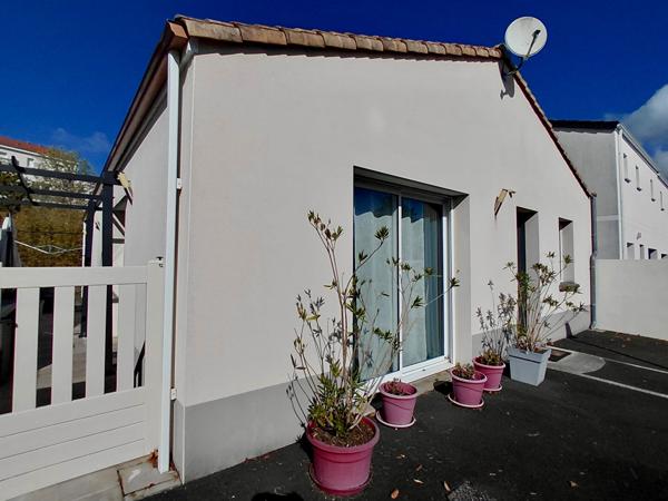 Maison de plain pied - 5 pièces à vendre à Basse Goulaine  de 100m²