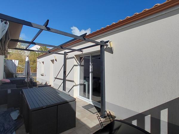 Maison de plain pied - 5 pièces à vendre à Basse Goulaine  de 100m²
