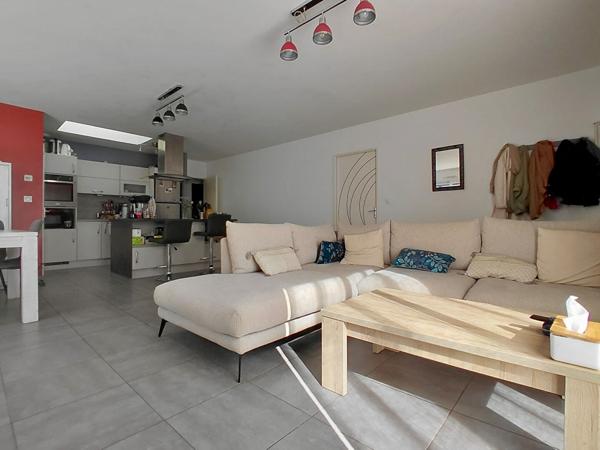Maison de plain pied - 5 pièces à vendre à Basse Goulaine  de 100m²