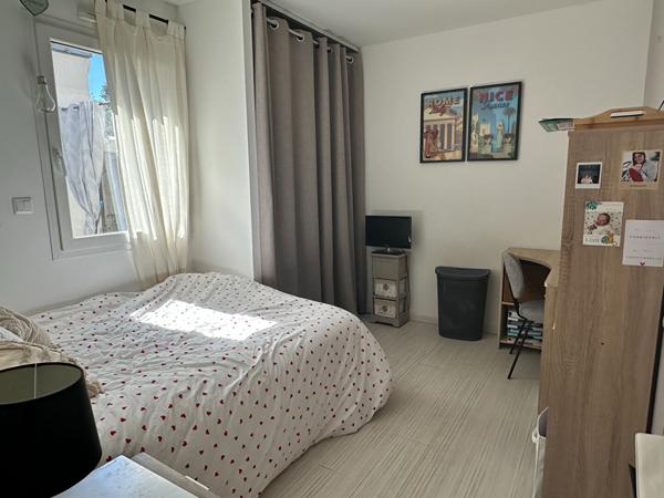 Maison de plain pied - 5 pièces à vendre à Basse Goulaine  de 100m²