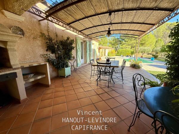 Maison à vendre 11 pièces SALERNES (83)