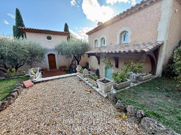 Maison à vendre 11 pièces SALERNES (83)