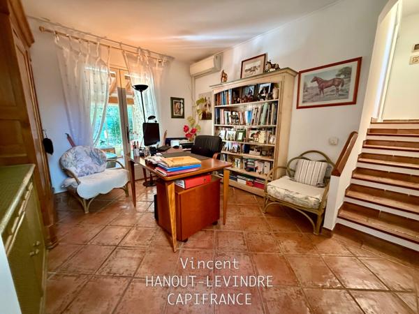 Maison à vendre 11 pièces SALERNES (83)