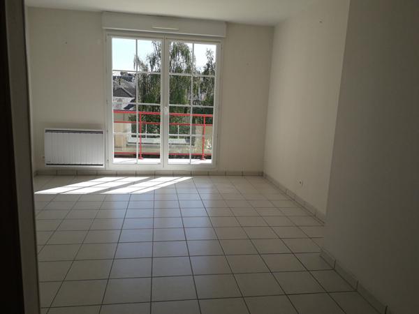 RARE DANS RÉSIDENCE THIBAULT MEYNIEL