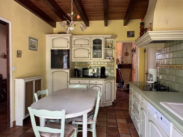 Maison familiale avec jardin  à moins de 10 min dAngoulême