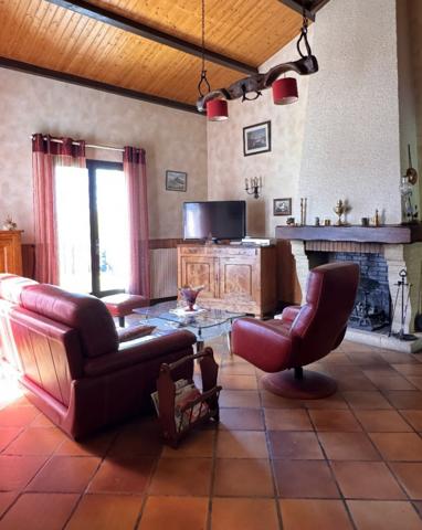 Maison familiale avec jardin  à moins de 10 min dAngoulême