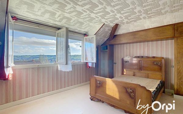 Maison à vendre    6 pièces • 125 m2 Saint-Éloy-les-Mines