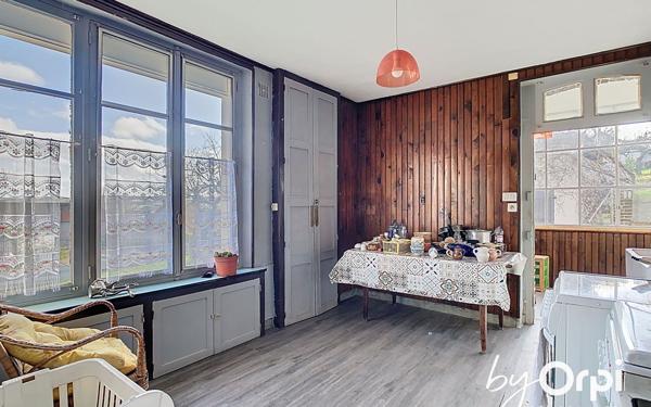 Maison à vendre    6 pièces • 125 m2 Saint-Éloy-les-Mines