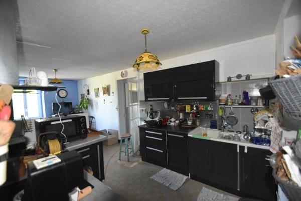 Chauffailles -Maison 110m² - 3 Chambres - proche commodités.