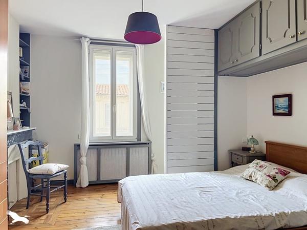 Maison à vendre 342 000 € Libourne 5 p 134 m² DPE B