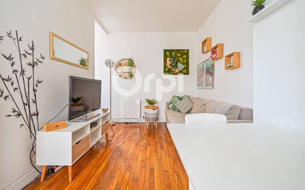 Appartement à vendre    2 pièces • 32,45 m2 Paris 11