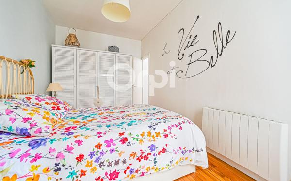 Appartement à vendre    2 pièces • 32,45 m2 Paris 11