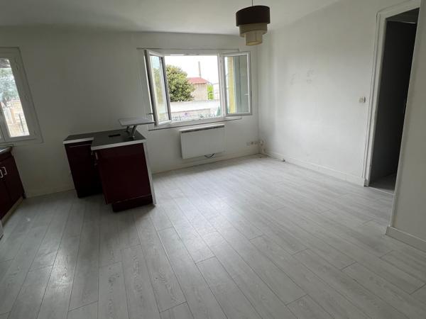 15 Place Claudius Bery, 69320 Feyzin