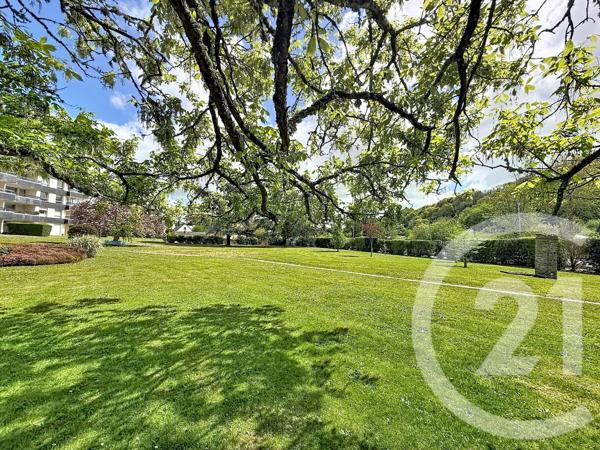 Appartement F4 à vendre  5 pièces - 116,27 m 2   LANNION  - 22