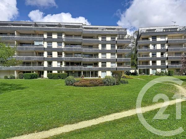 Appartement F4 à vendre  5 pièces - 116,27 m 2   LANNION  - 22