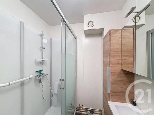 Appartement F4 à vendre  5 pièces - 116,27 m 2   LANNION  - 22