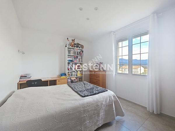 A vendre : Elégante maison de 6 pièces avec jardin proche Sisteron.