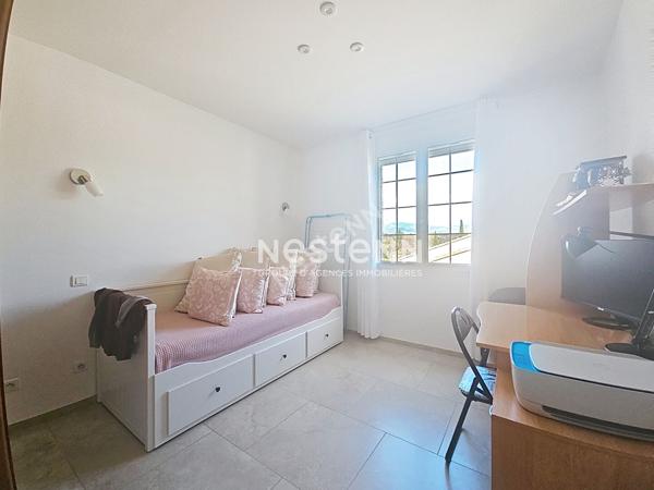 A vendre : Elégante maison de 6 pièces avec jardin proche Sisteron.