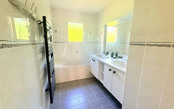 Maison à vendre    5 pièces •  Le Fauga