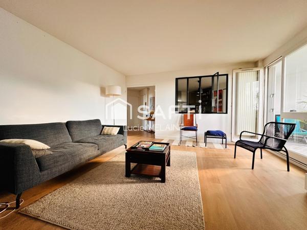 Bel appartement à Mérignac Daguin/ tram A /dernier étage