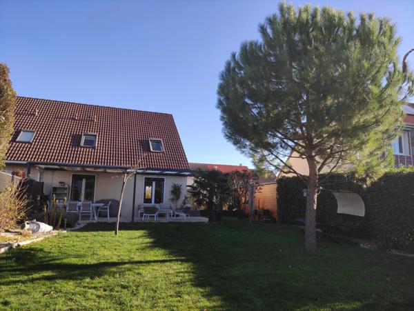 MAISON 4 CHAMBRES / SOUS-SOL/ IDEALEMENT SITUEE SECTEUR OUEST /PONT DU CHÂTEAU (63)