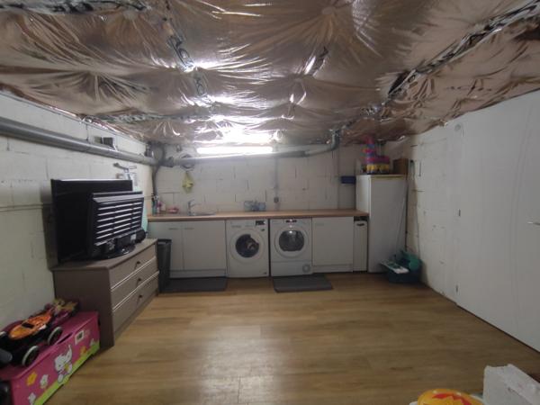 MAISON 4 CHAMBRES / SOUS-SOL/ IDEALEMENT SITUEE SECTEUR OUEST /PONT DU CHÂTEAU (63)