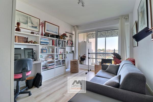 BORDEAUX quartier Croix Blanche, à vendre appartement avec 2 chambres, 2 balcons