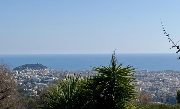 Nice (06100) GAIRAUT / TERRAIN VUE MER PANORAMIQUE / 2440m²