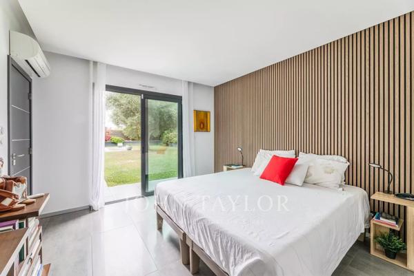 HAUT BOULIAC - VILLA CONTEMPORAINE - JOHN TAYLOR
