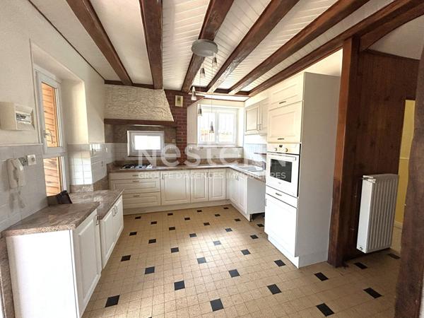 LONGERE EN PIERRES DE 128M² SUR JARDIN CLOS DE 1900M² À VENDRE SECTEUR CALME GIEVRES (LOIR ET CHER 41)