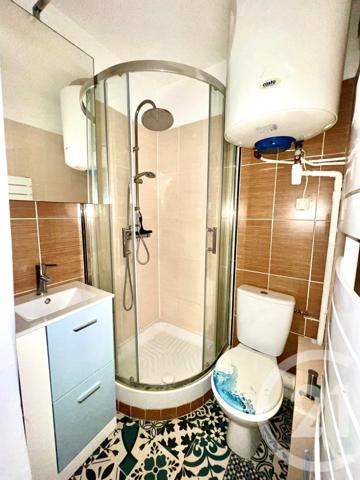 Appartement F2 à vendre  2 pièces - 25 m2 LA LONDE LES MAURES - 83