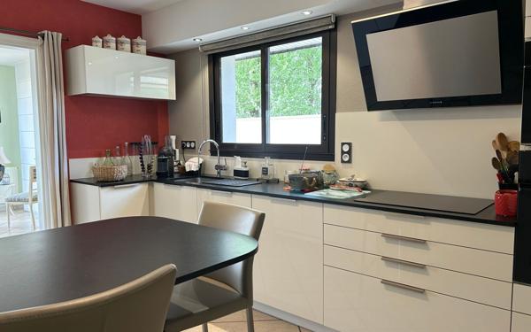 Maison à vendre    6 pièces • 152 m2 Séné