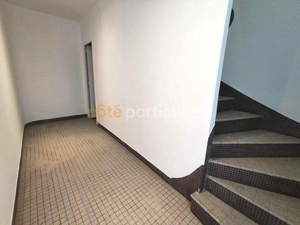 Location
                Appartement66,39 m² - 3 Pièces -
                    MEZIDON VALLEE D AUGE (14270)