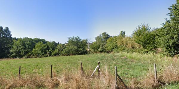 Terrain constructible à 300 m du Lac de Soursac