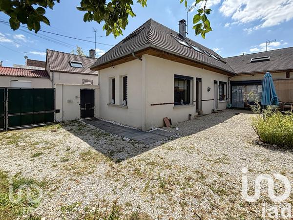 Maison à vendre 6 pièces 170 m² Mesnil-Saint-Loup